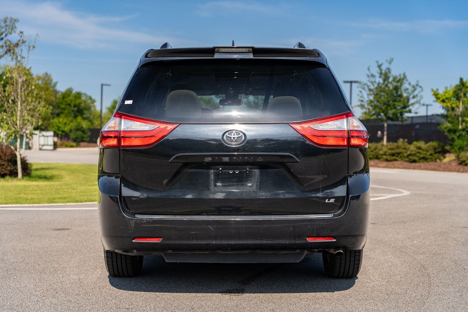 2019 Toyota Sienna LE 8 Passenger