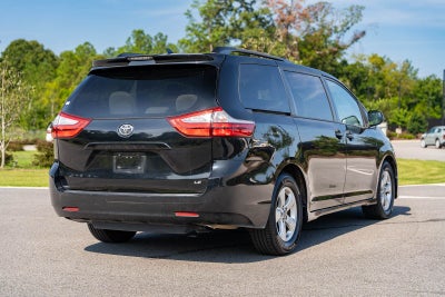 2019 Toyota Sienna LE 8 Passenger