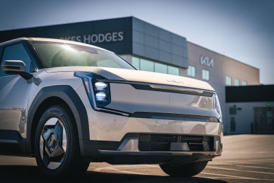 2026 Kia EV9 Light Long Range