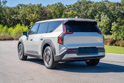 2026 Kia EV9 Light Long Range