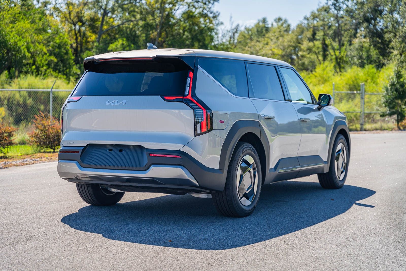 2026 Kia EV9 Light Long Range