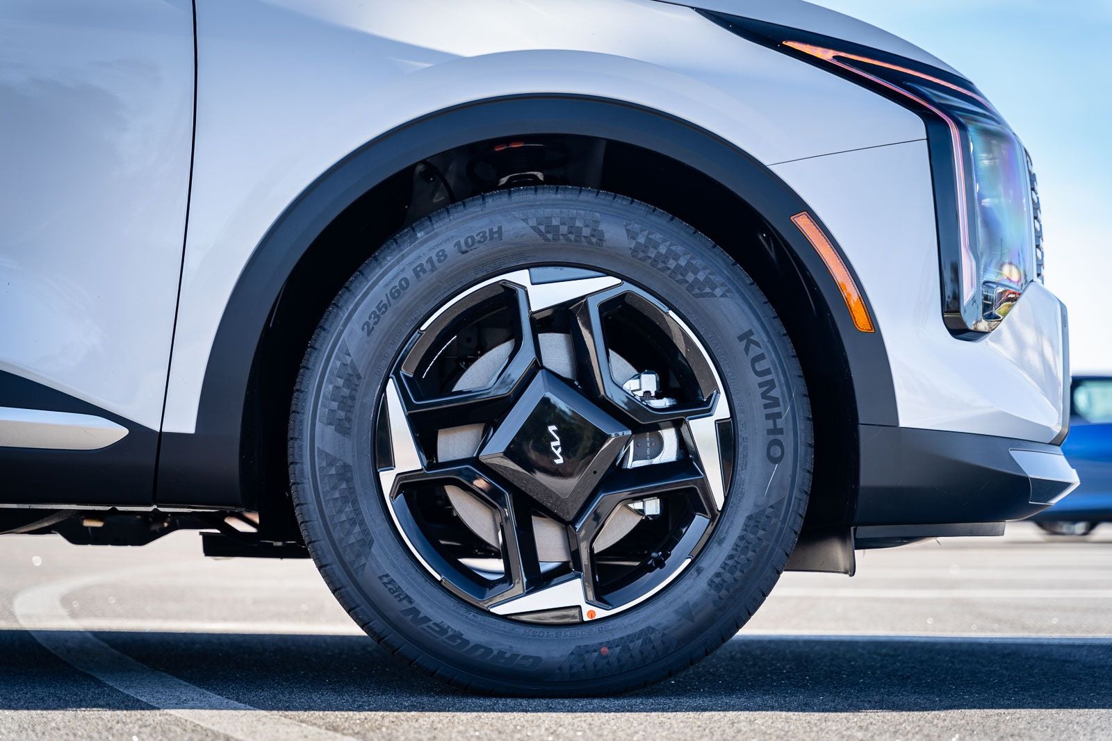 2027 Kia Sportage EX