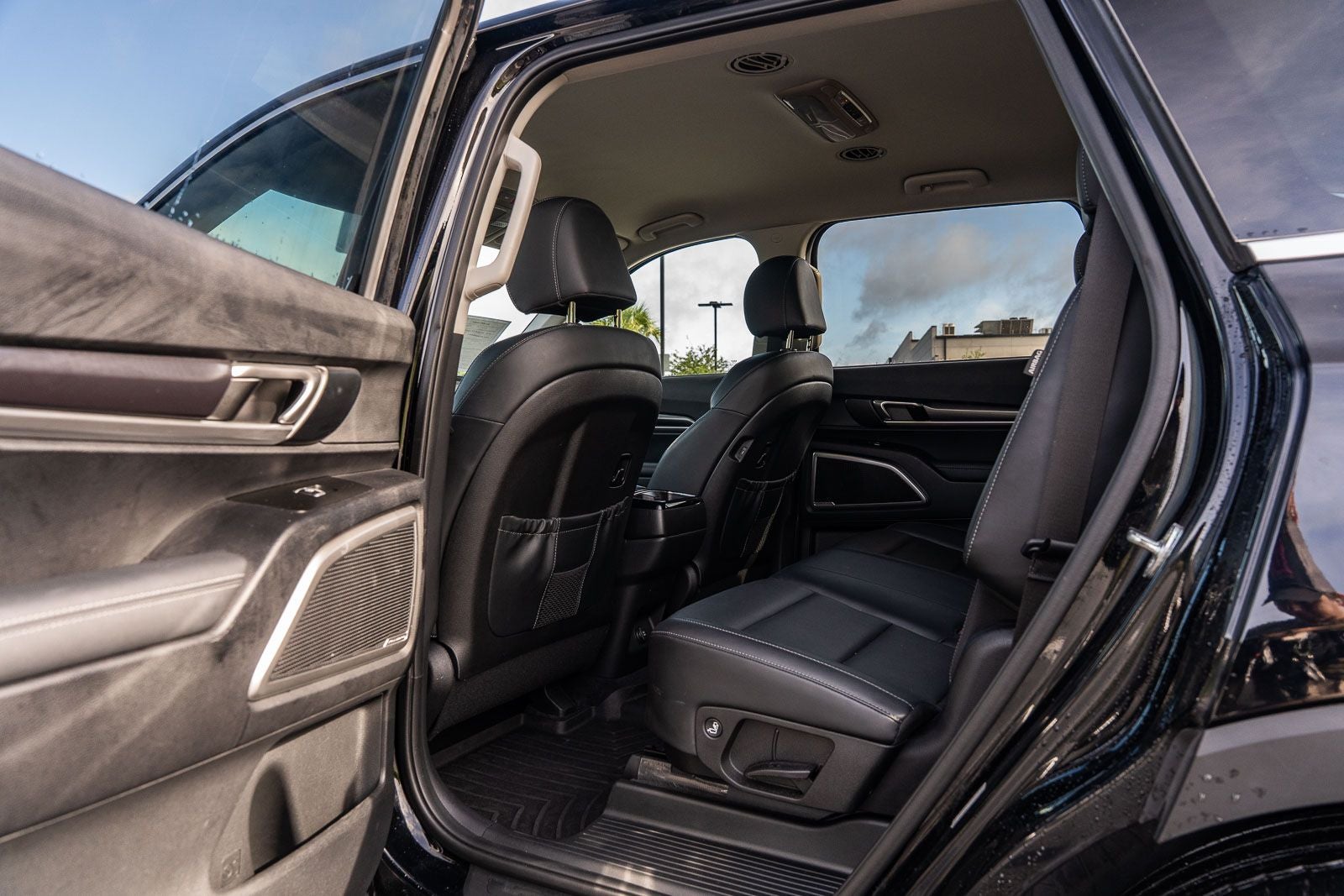2023 Kia Telluride LX