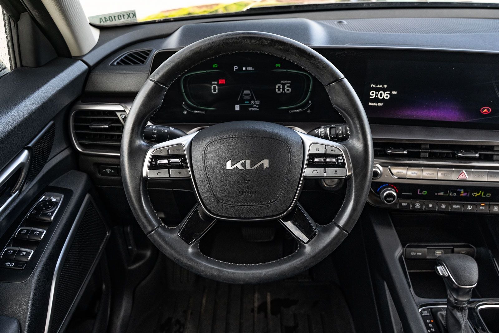 2023 Kia Telluride LX
