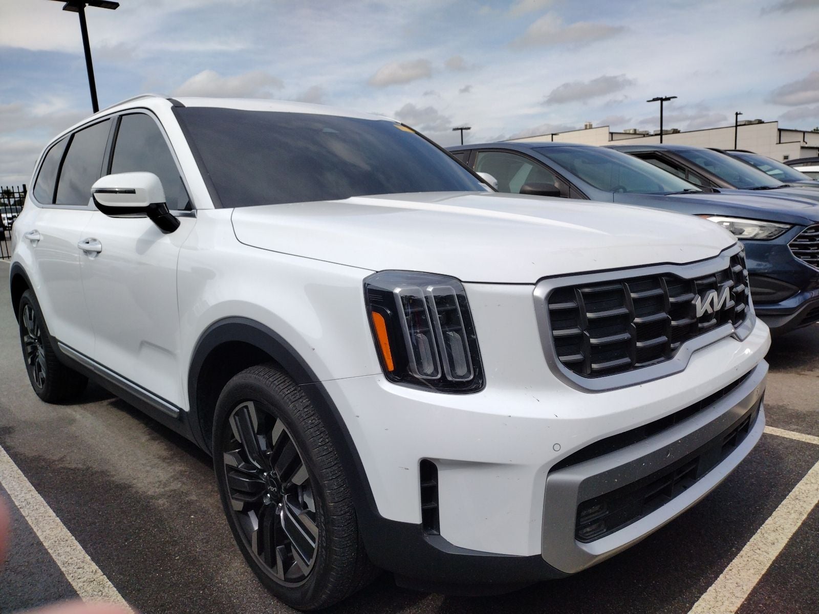 2023 Kia Telluride SX