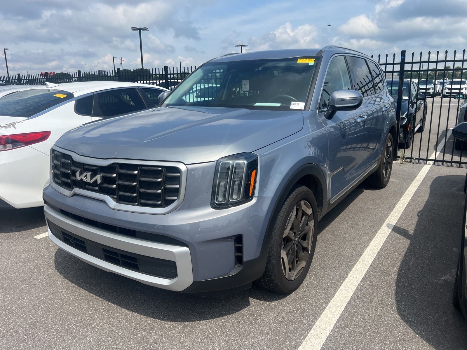 2025 Kia Telluride S