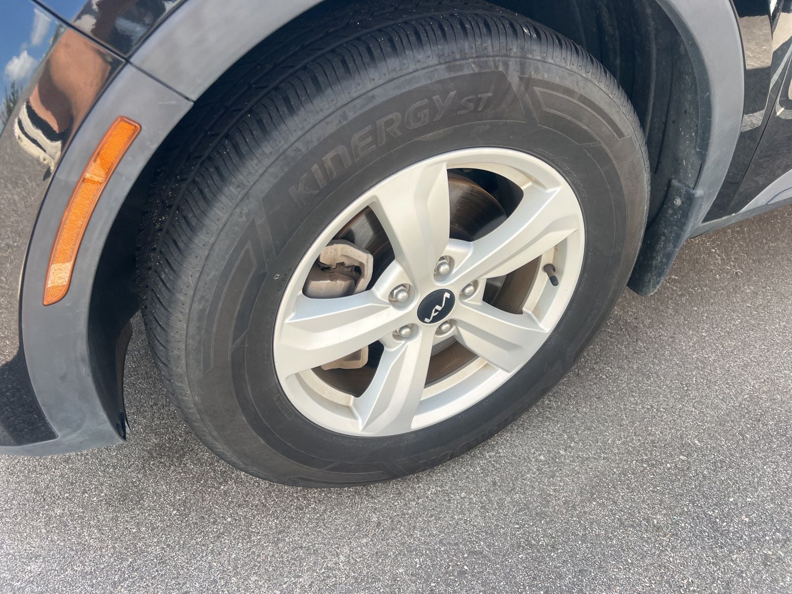 2023 Kia Sorento LX