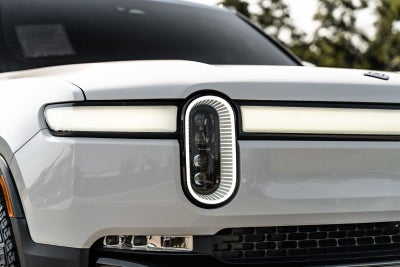 2023 Rivian R1S Adventure
