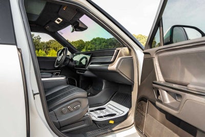 2023 Rivian R1S Adventure