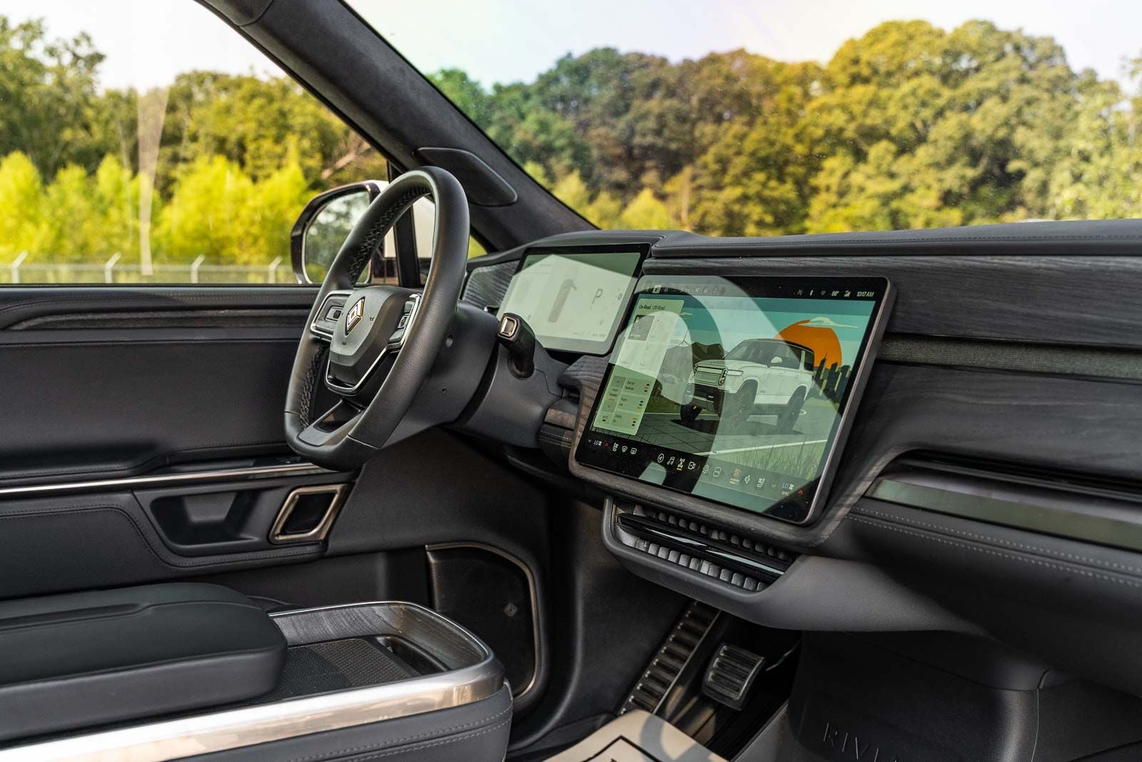 2023 Rivian R1S Adventure