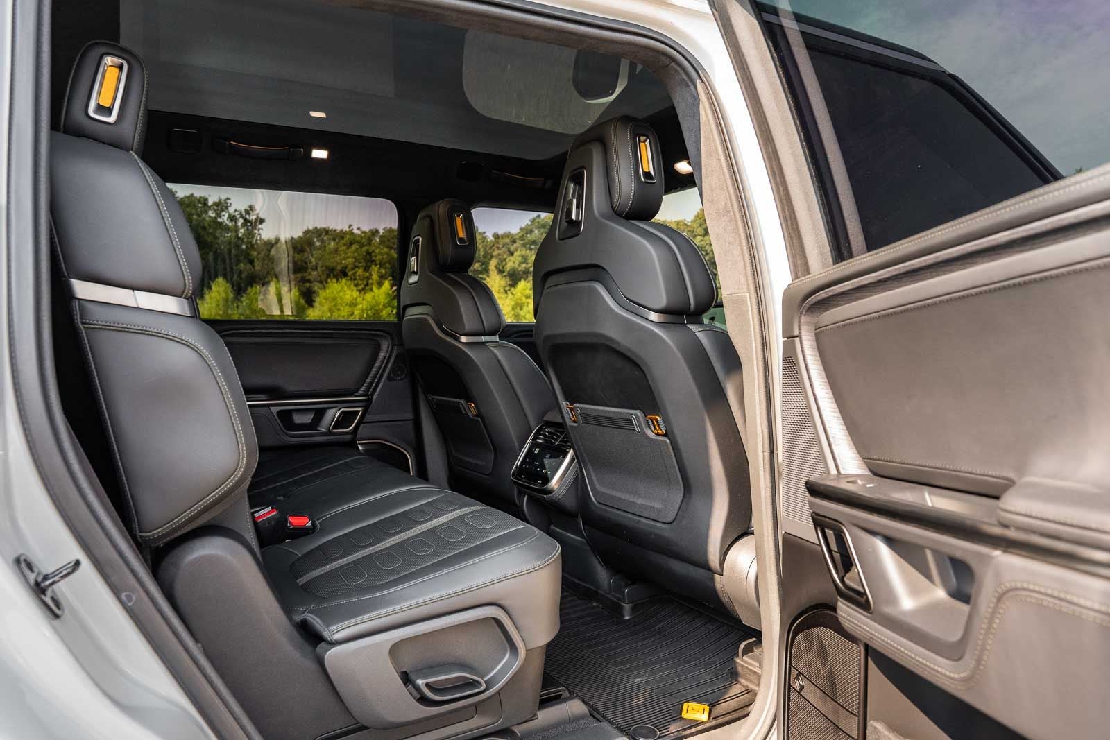 2023 Rivian R1S Adventure