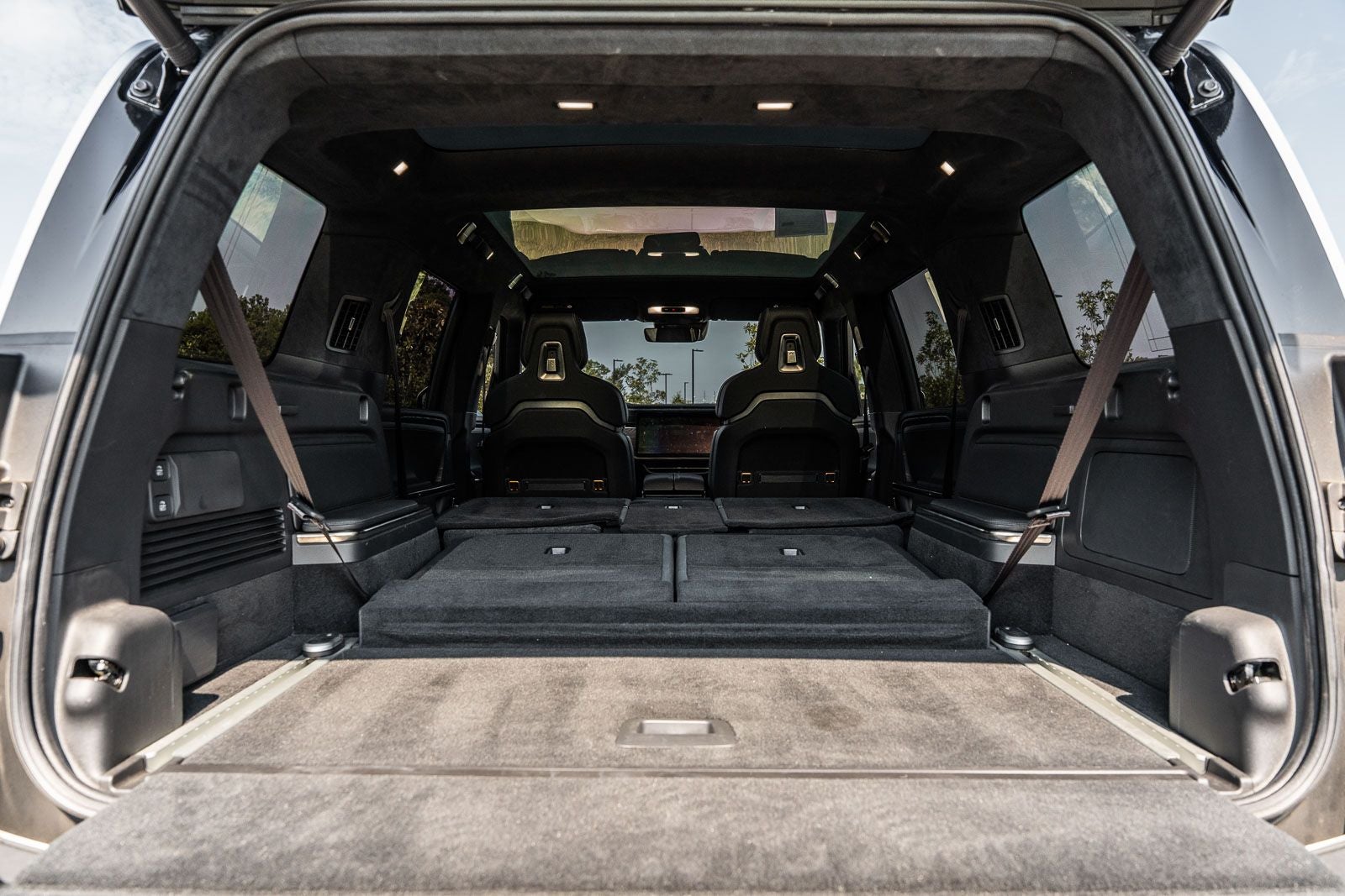 2023 Rivian R1S Adventure