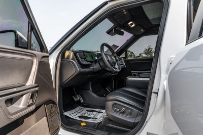 2023 Rivian R1S Adventure