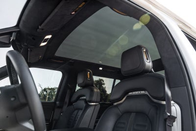 2023 Rivian R1S Adventure