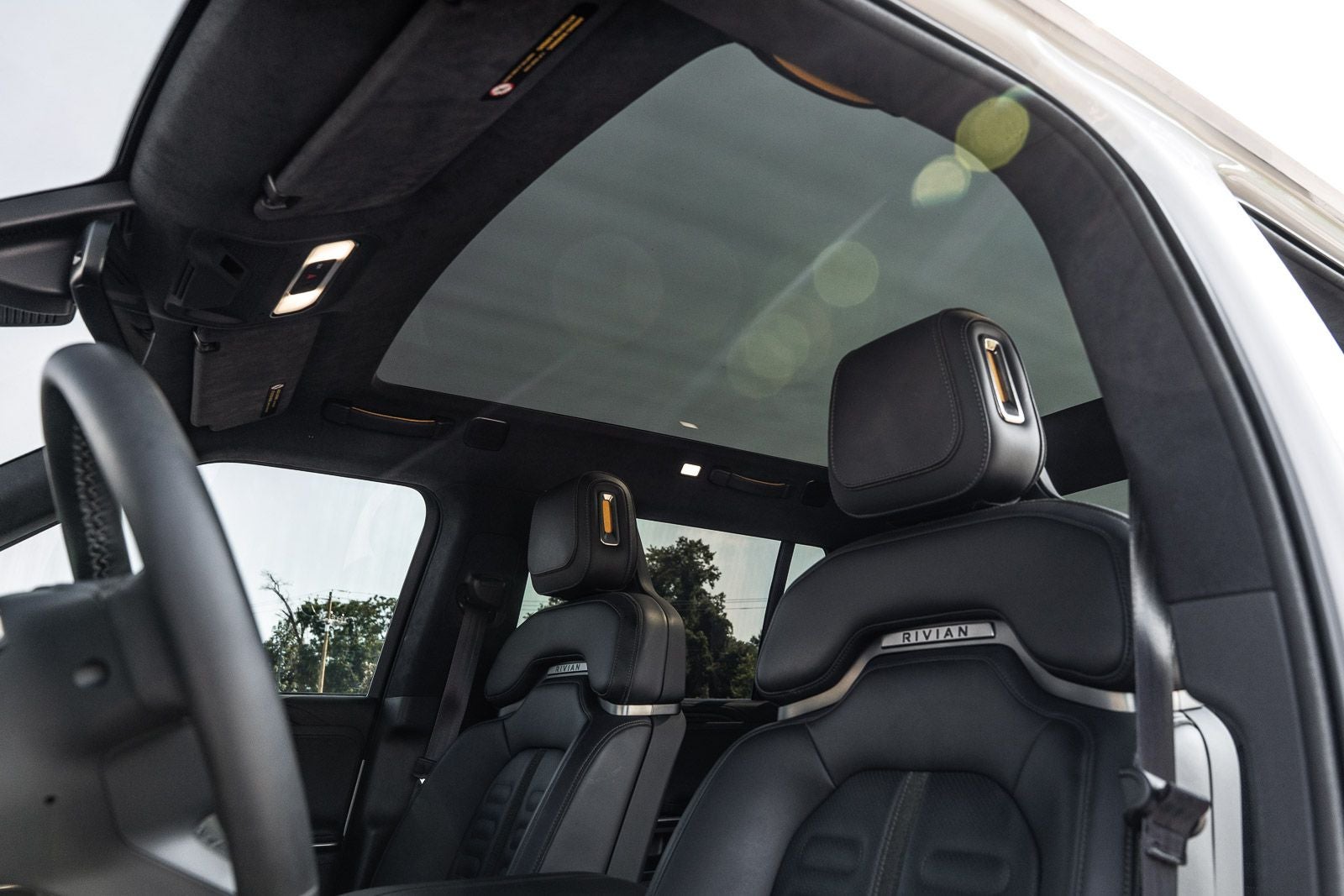 2023 Rivian R1S Adventure