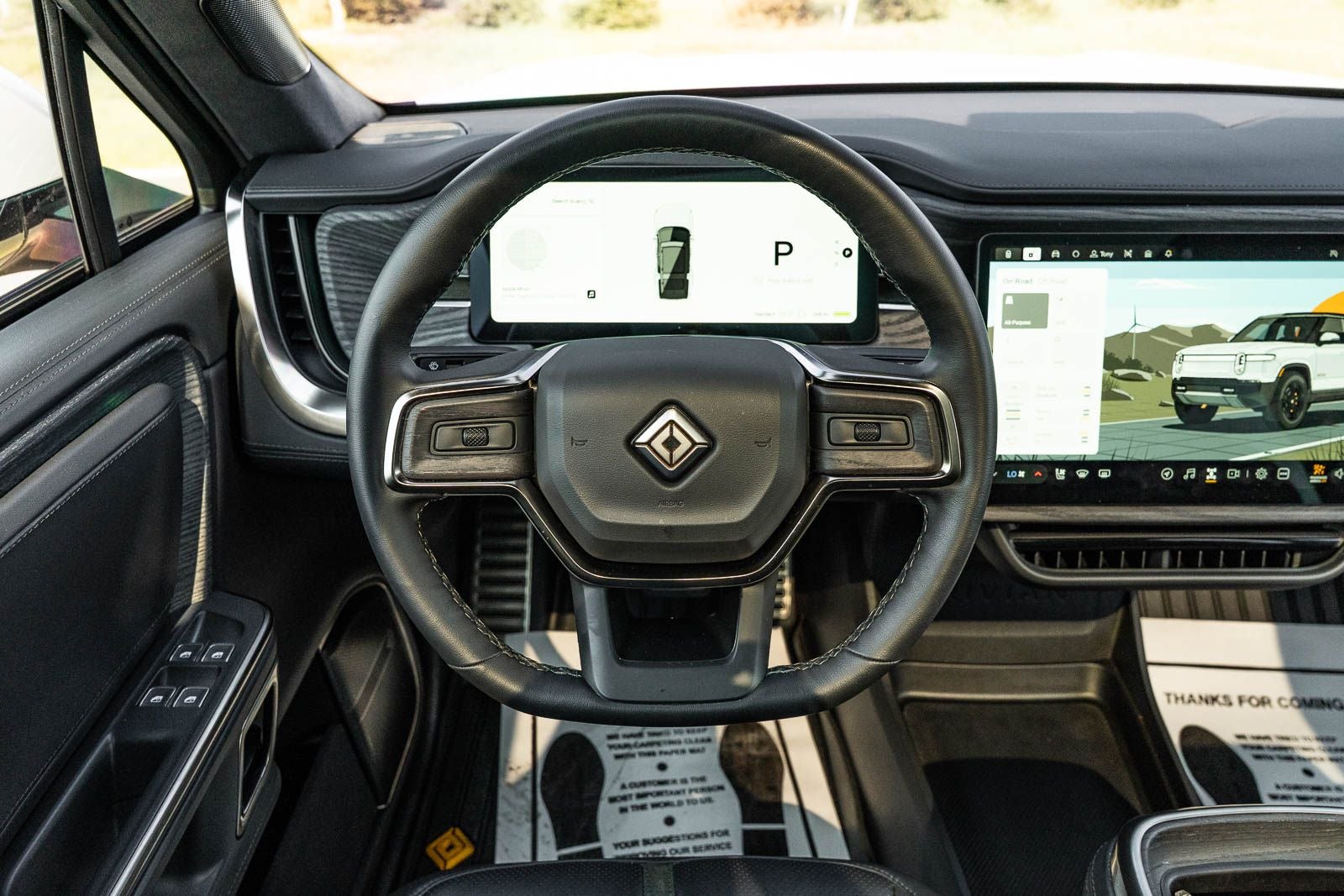 2023 Rivian R1S Adventure