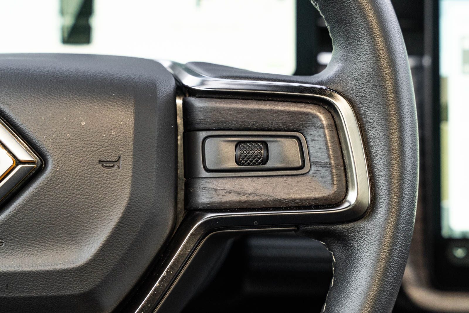 2023 Rivian R1S Adventure