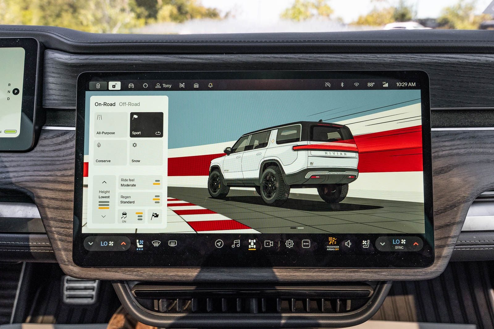 2023 Rivian R1S Adventure