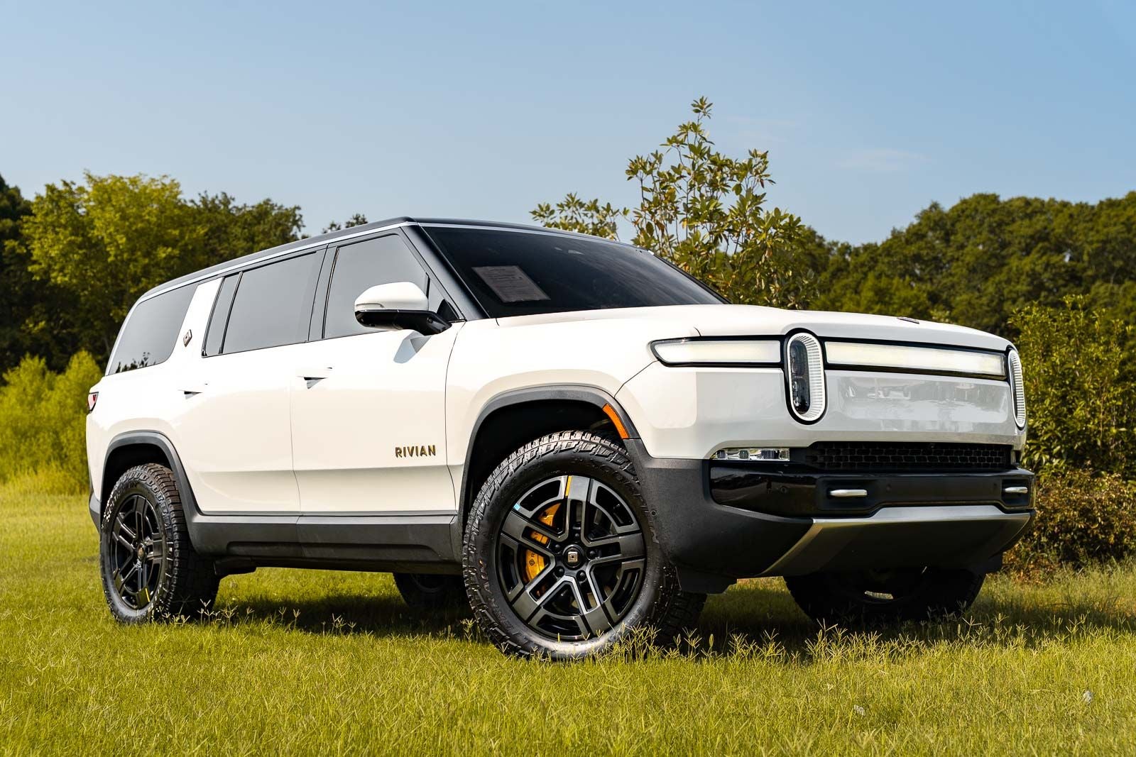 2023 Rivian R1S Adventure