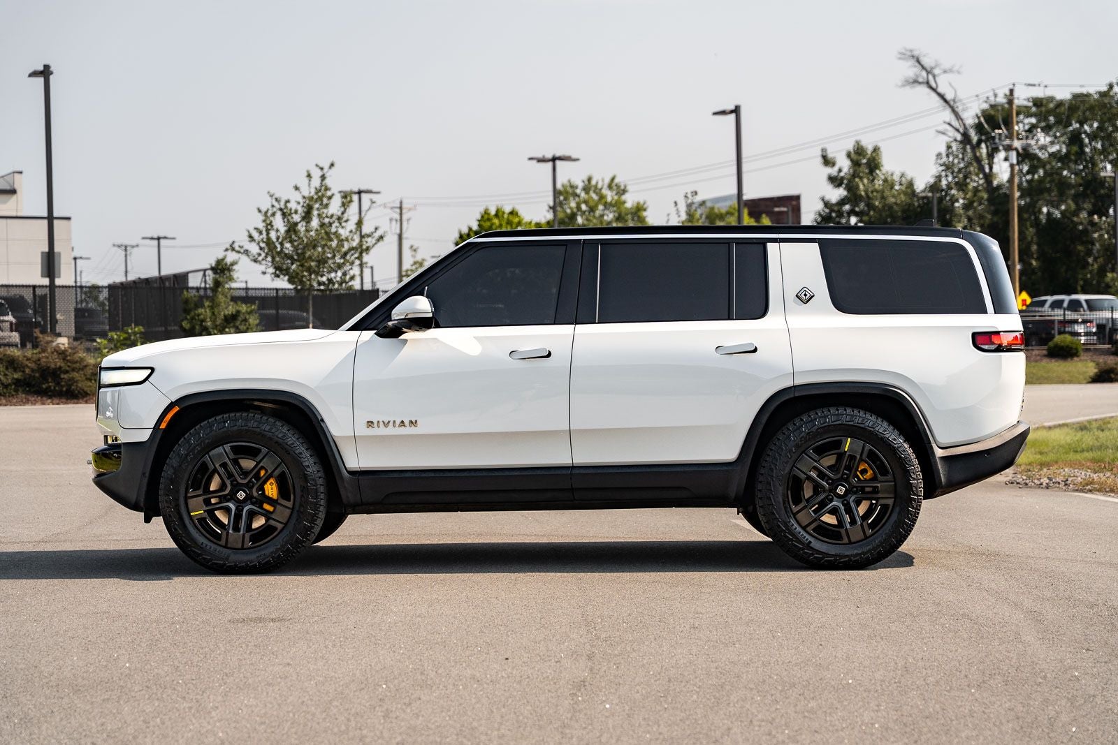 2023 Rivian R1S Adventure