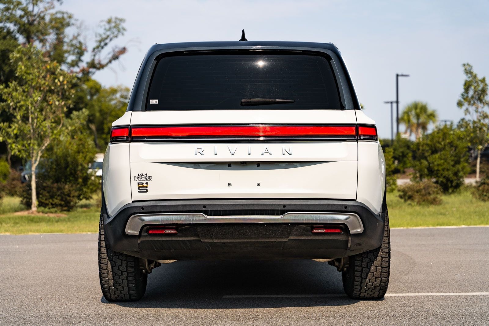 2023 Rivian R1S Adventure