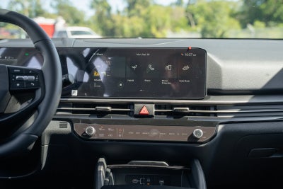 2027 Kia Sportage Hybrid LX