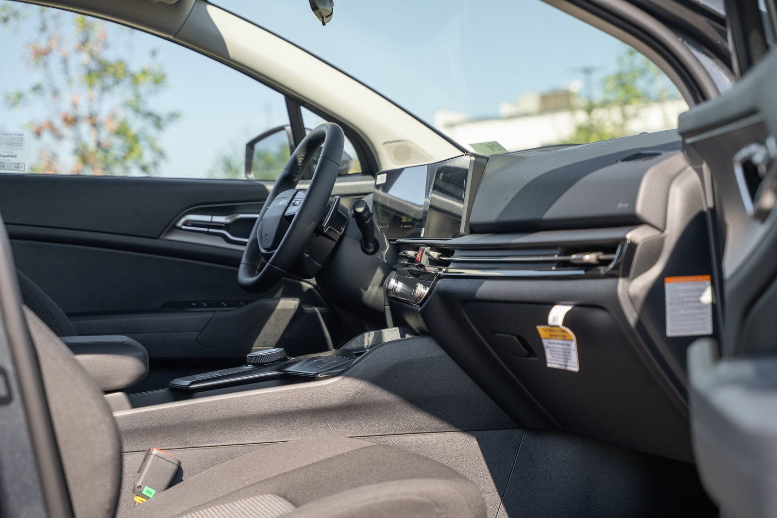 2027 Kia Sportage Hybrid LX