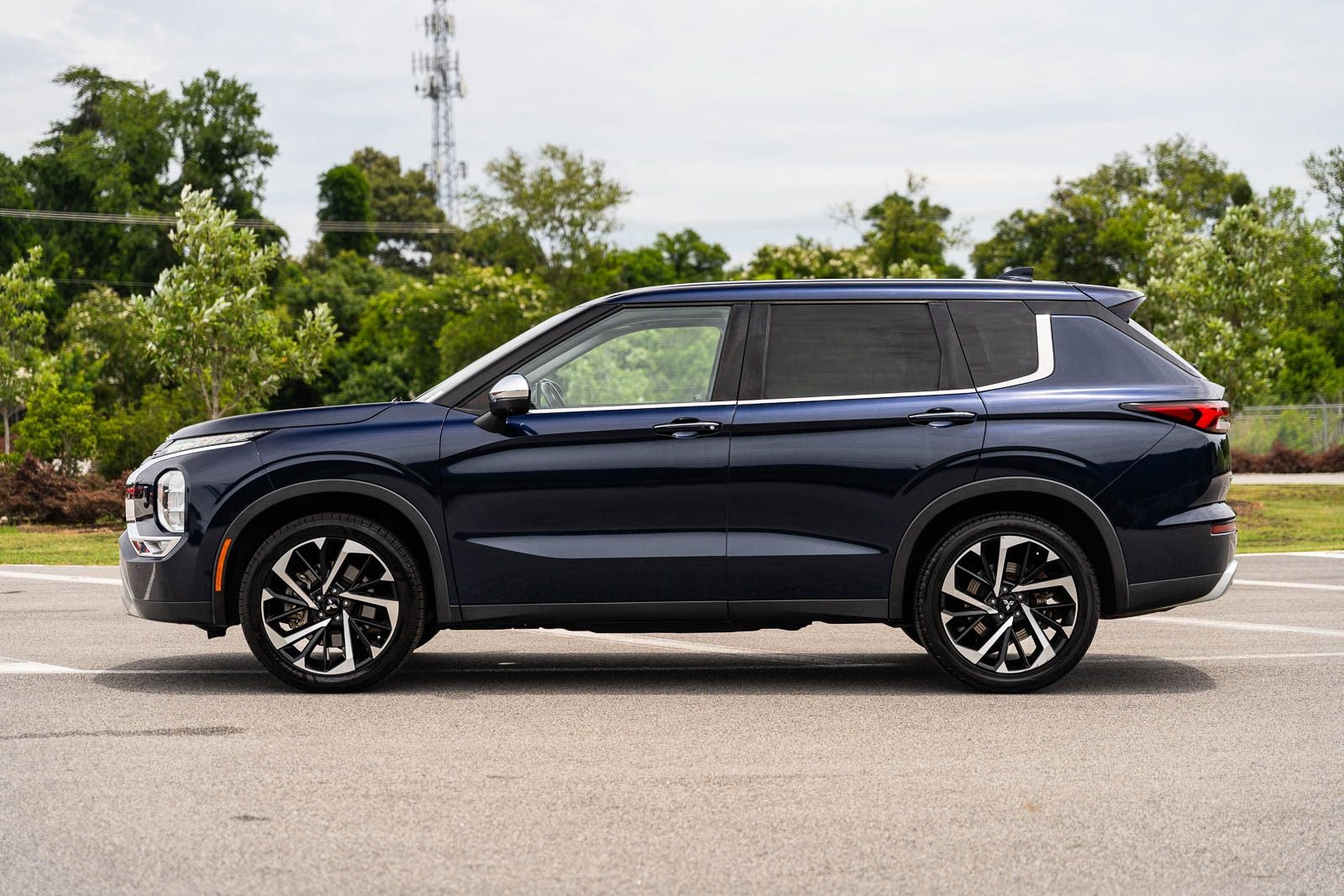 2022 Mitsubishi Outlander SE