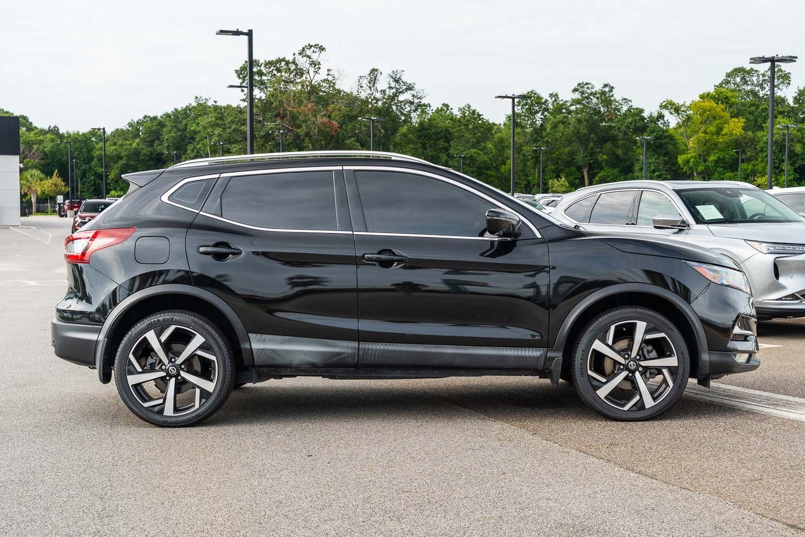 2020 Nissan Rogue Sport SL