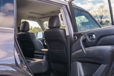 2023 INFINITI QX80 LUXE