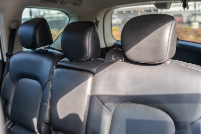 2023 INFINITI QX80 LUXE