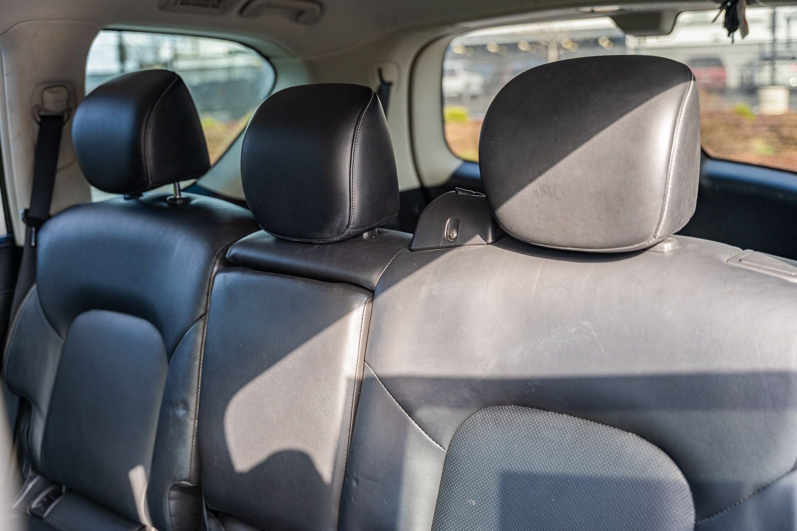 2023 INFINITI QX80 LUXE