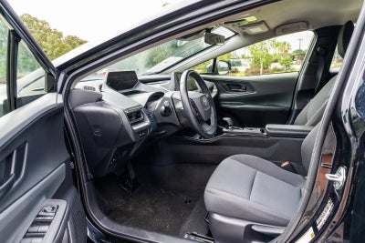 2025 Toyota Prius LE