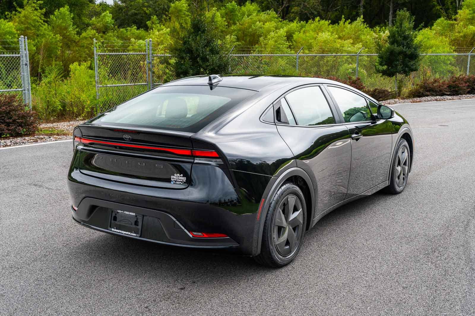 2025 Toyota Prius LE