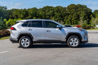 2020 Toyota RAV4 Hybrid XLE
