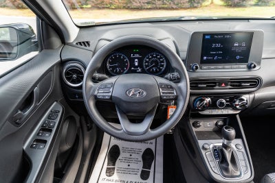 2022 Hyundai Kona SE