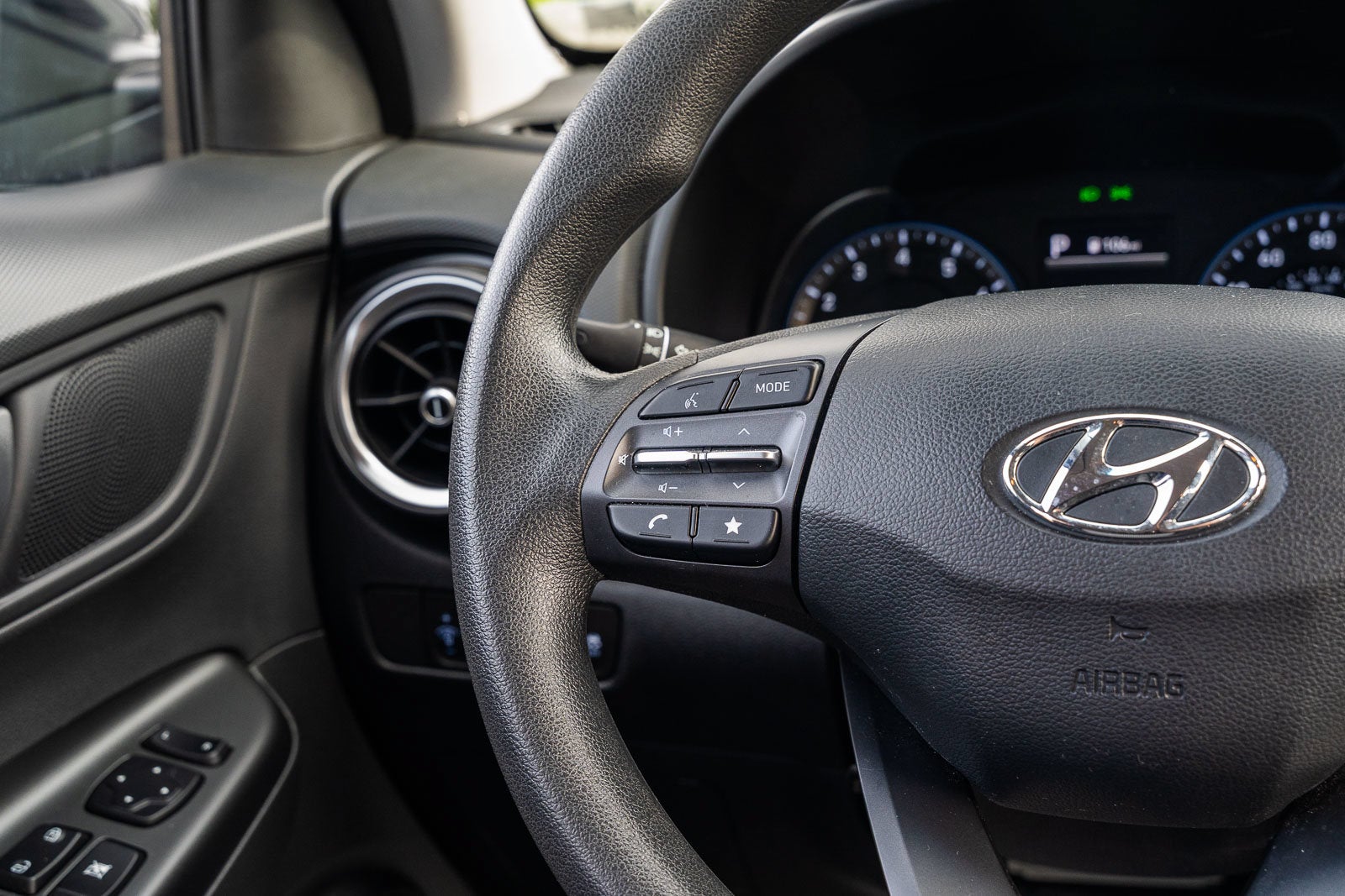 2022 Hyundai Kona SE