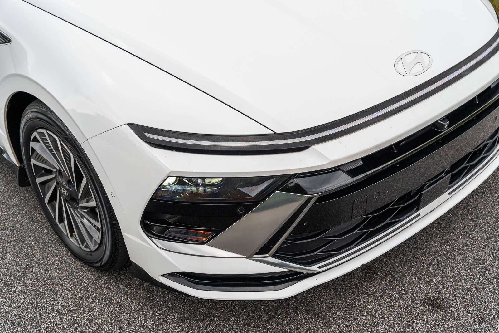2024 Hyundai Sonata Hybrid Limited