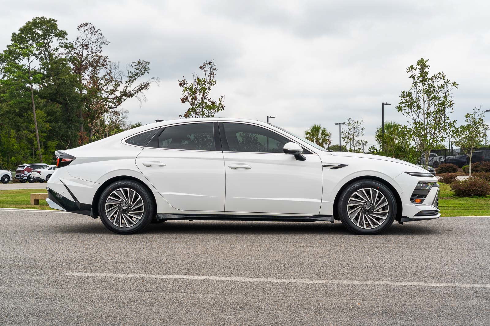 2024 Hyundai Sonata Hybrid Limited