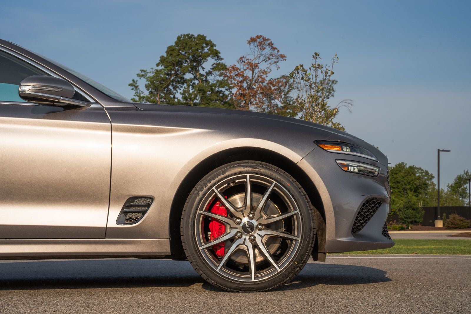 2025 Genesis G70 2.5T