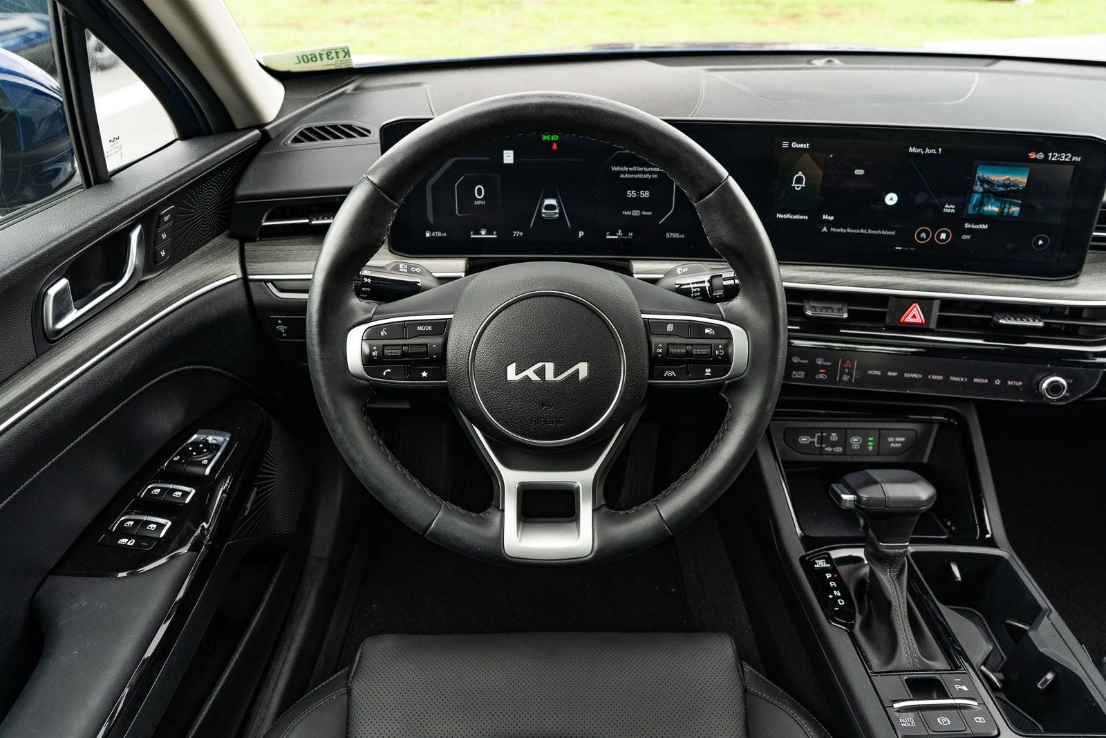 2025 Kia K5 EX