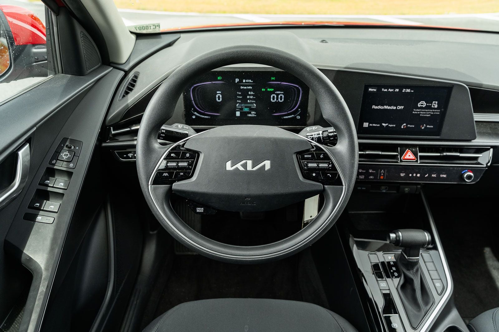 2024 Kia Niro LX