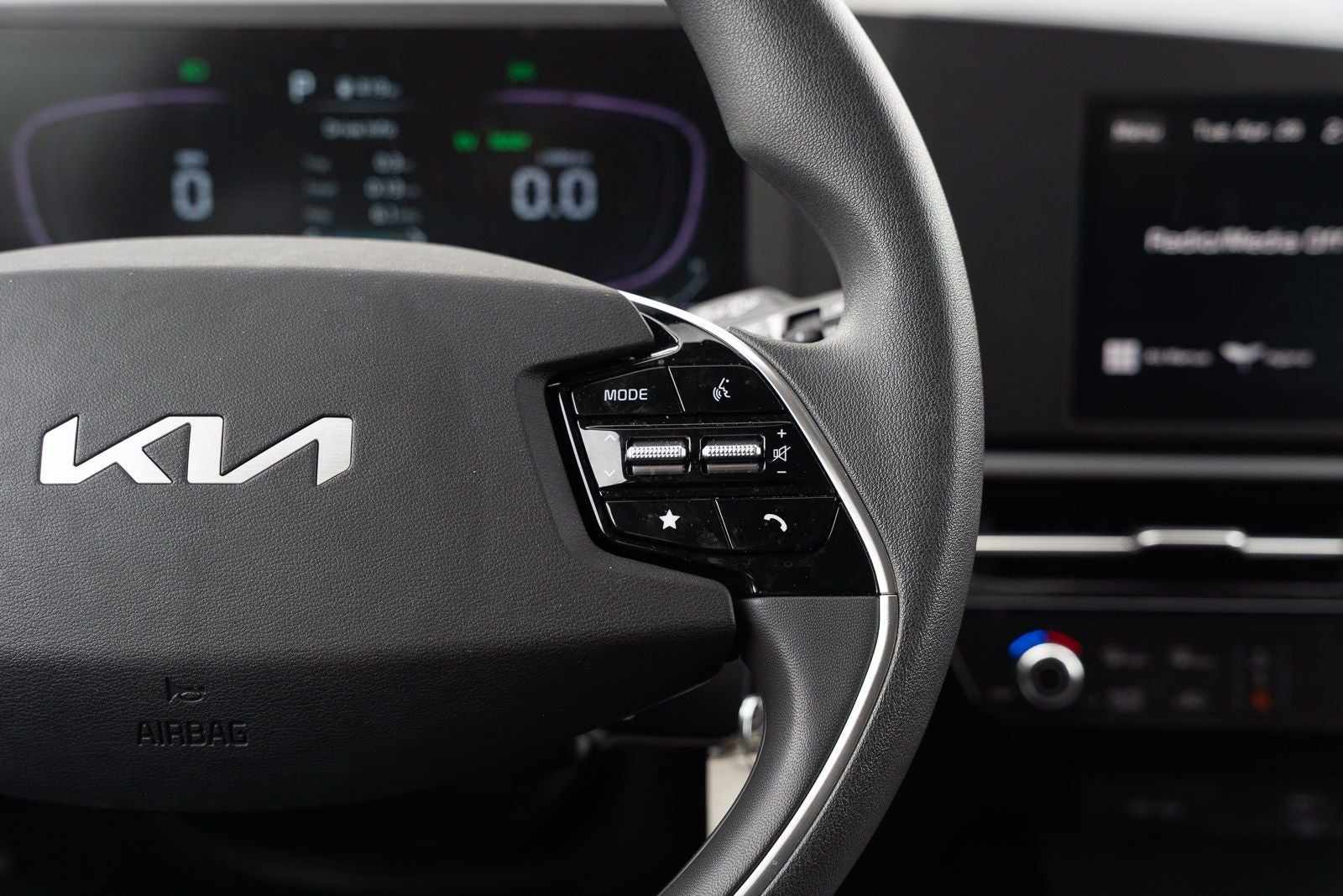 2024 Kia Niro LX