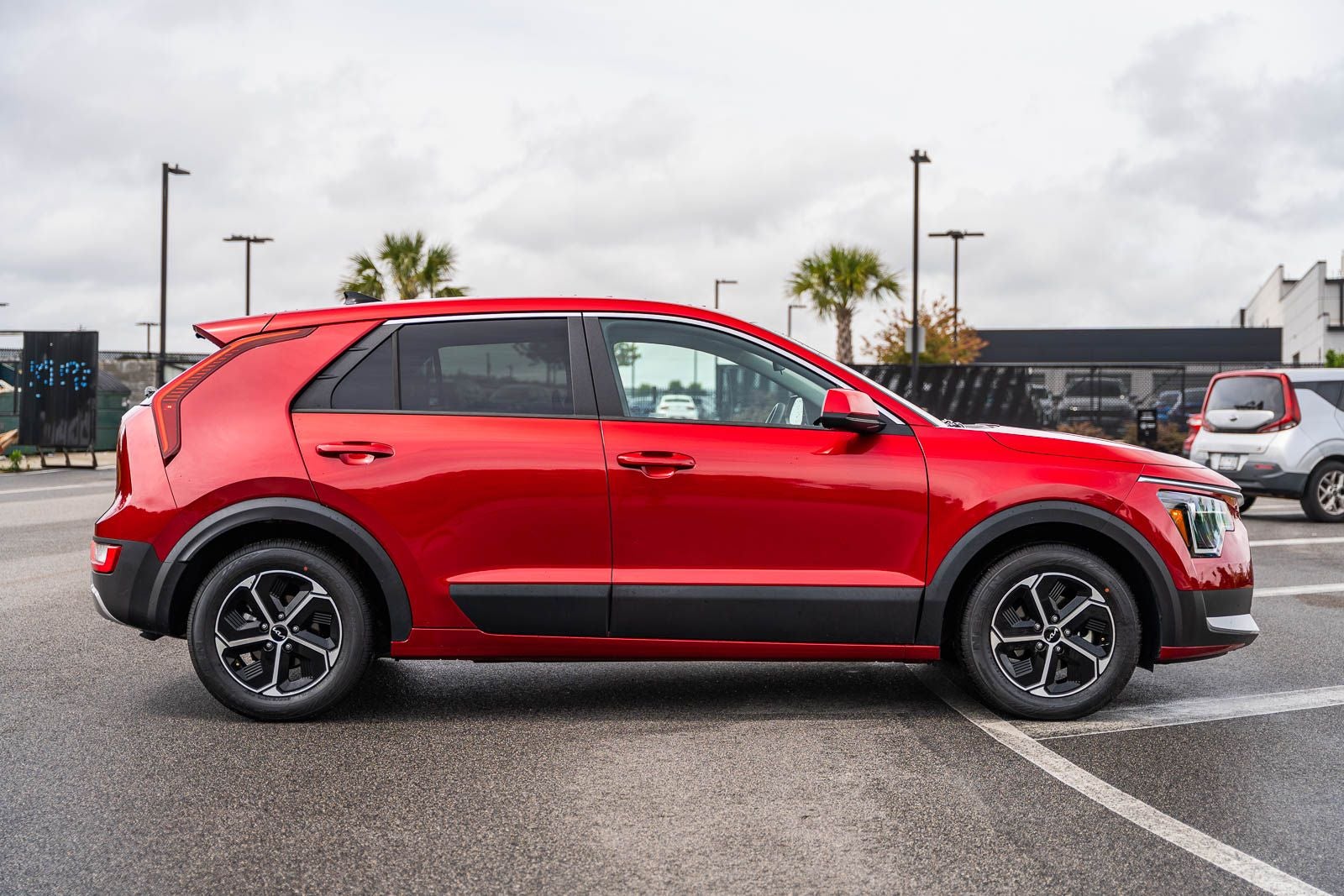 2024 Kia Niro LX