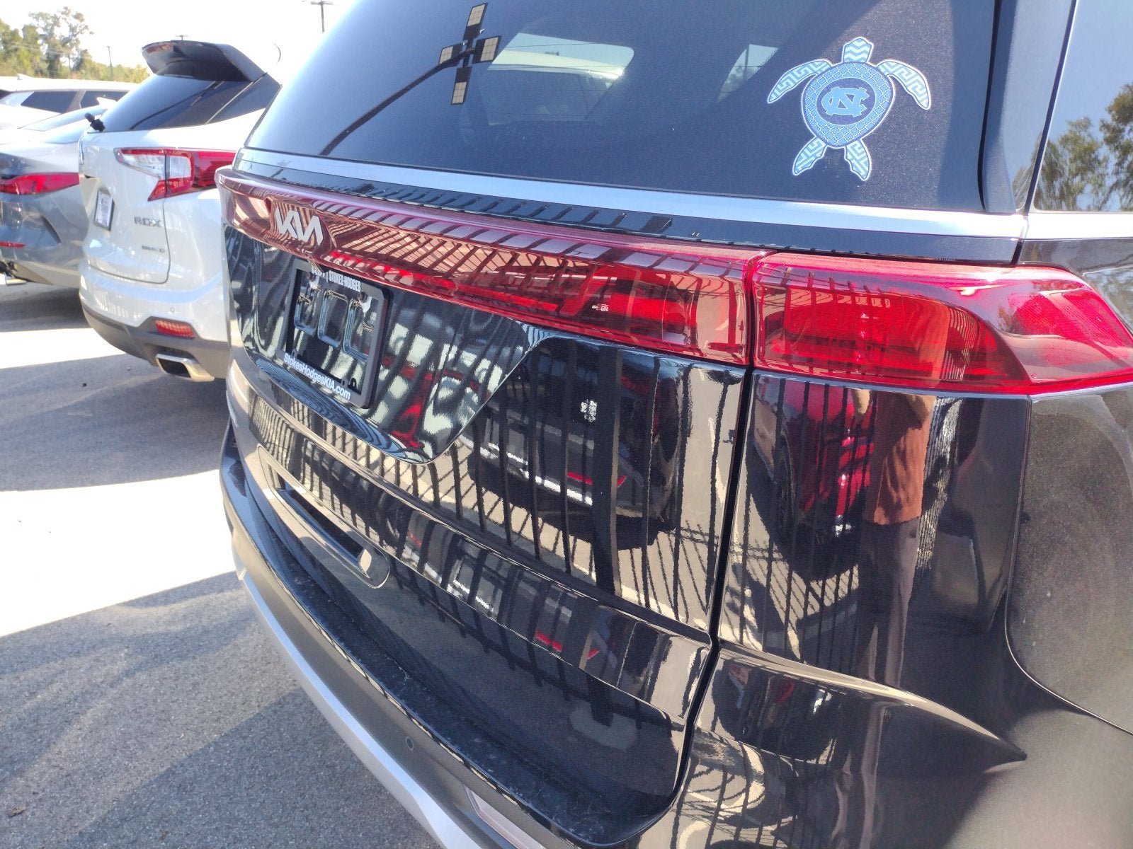 2024 Kia Carnival LX