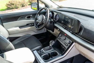 2023 Kia Carnival LX Seat Package