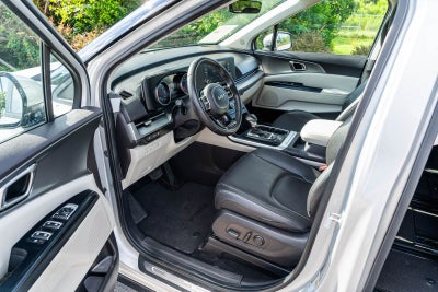 2023 Kia Carnival LX Seat Package