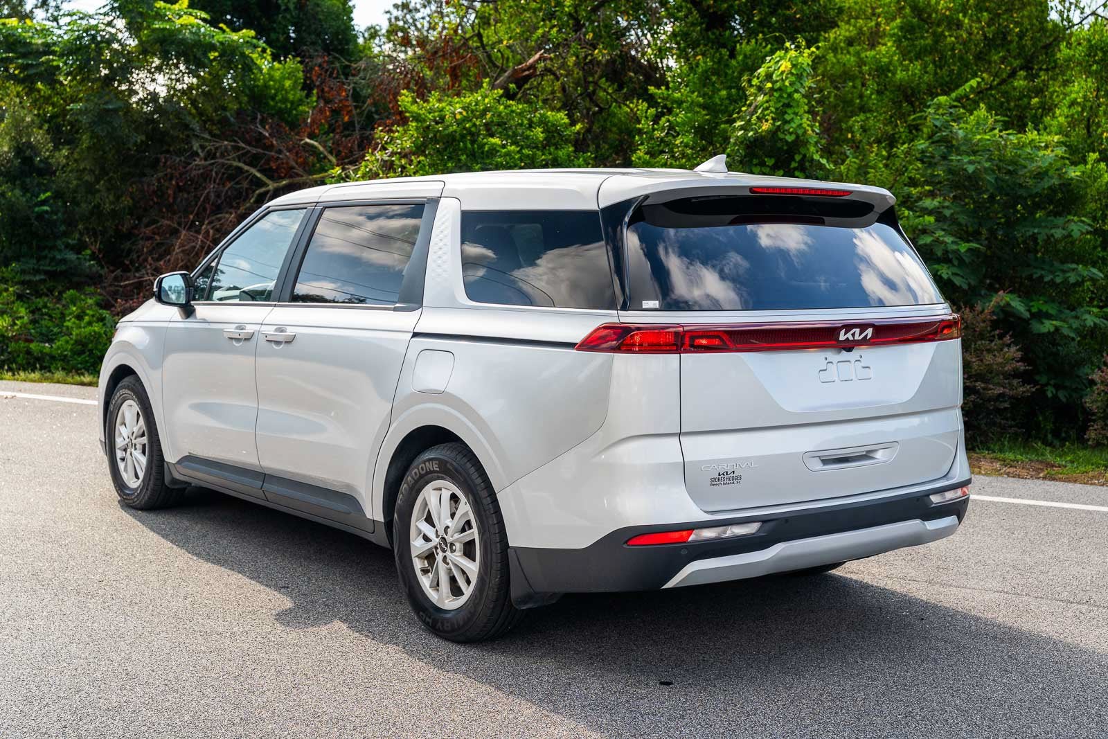 2023 Kia Carnival LX Seat Package
