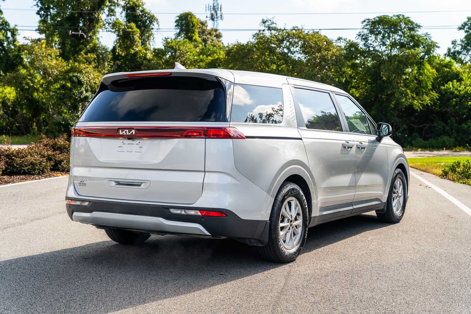 2023 Kia Carnival LX Seat Package