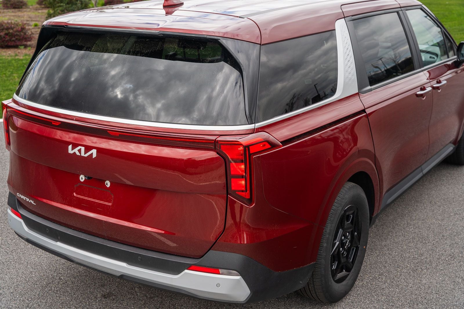 2025 Kia Carnival LXS